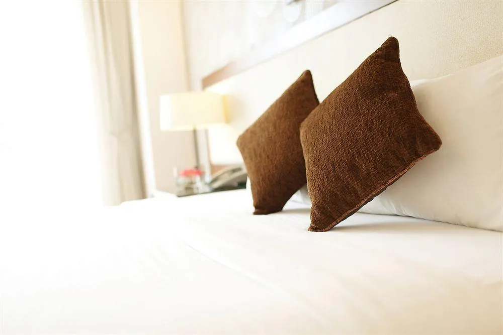 Starlet Hotel Nha Trang 3*,